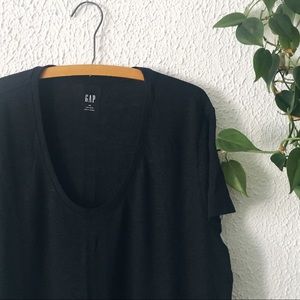 Scoop Neck Black Tee